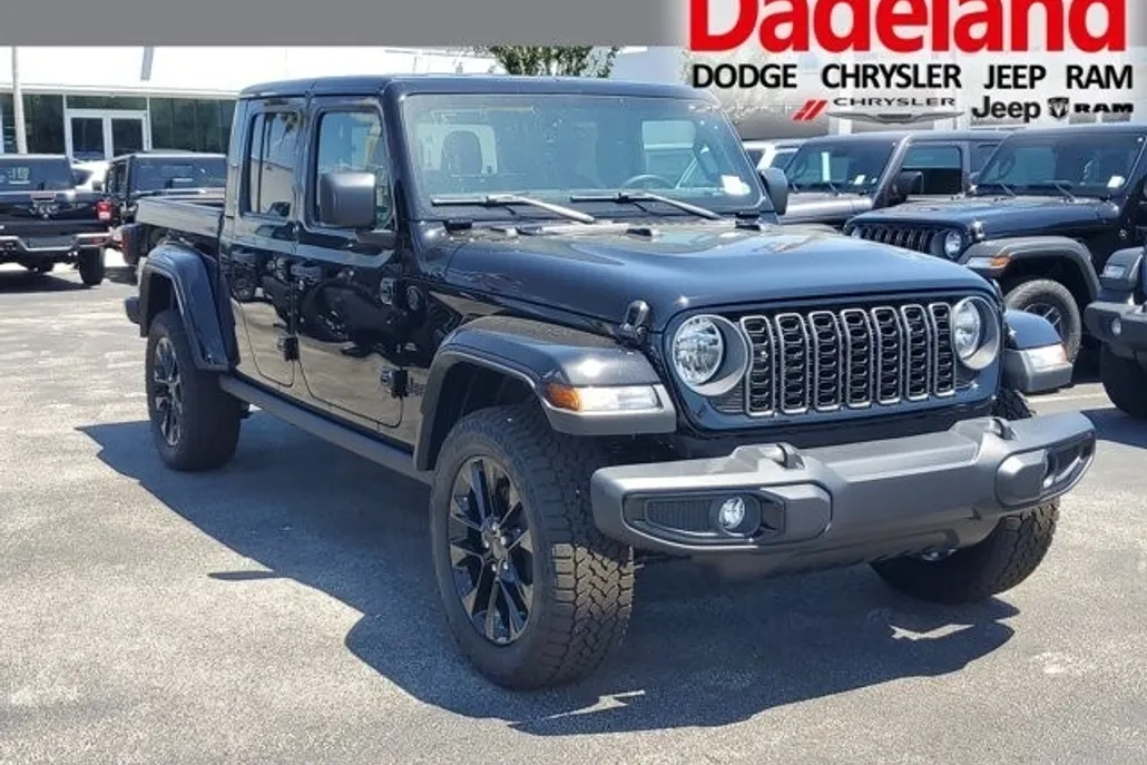 2025 Jeep Gladiator Sport photo 1