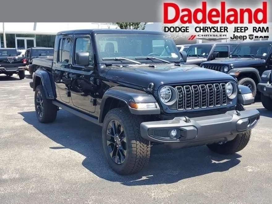 2025 Jeep Gladiator Sport photo 1