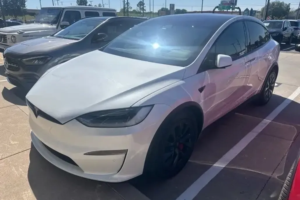 2021 Tesla Model X Performance photo 1