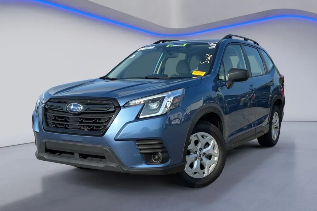 2023 Subaru Forester Base photo 1