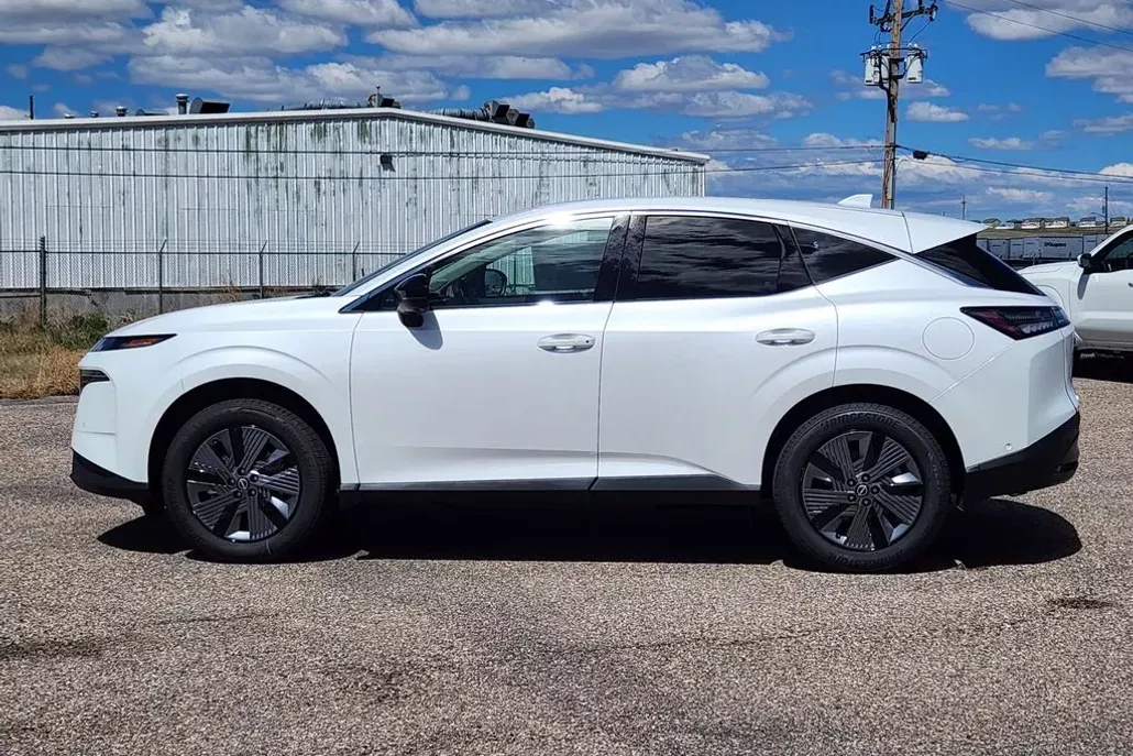 2025 Nissan Murano SL photo 1