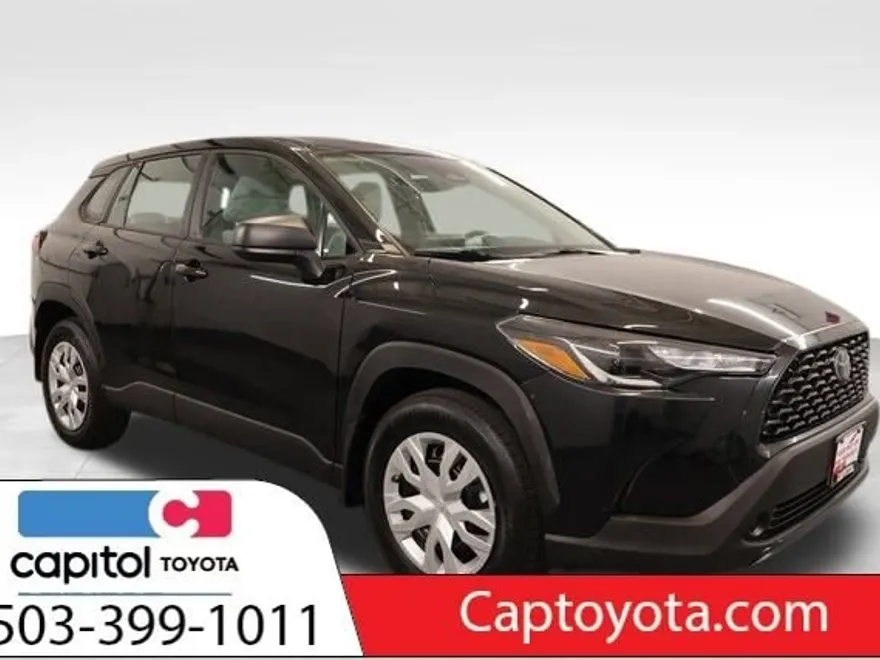 2023 Toyota Corolla Cross L photo 1