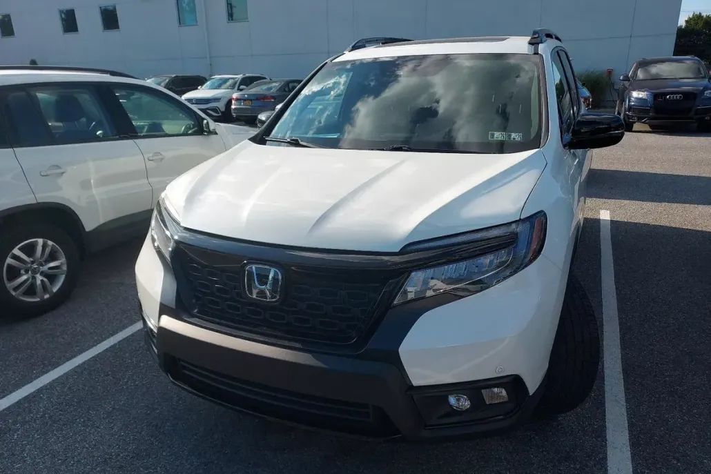 2021 Honda Passport Elite photo 1