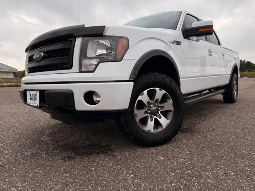 2014 Ford F-150 photo 1