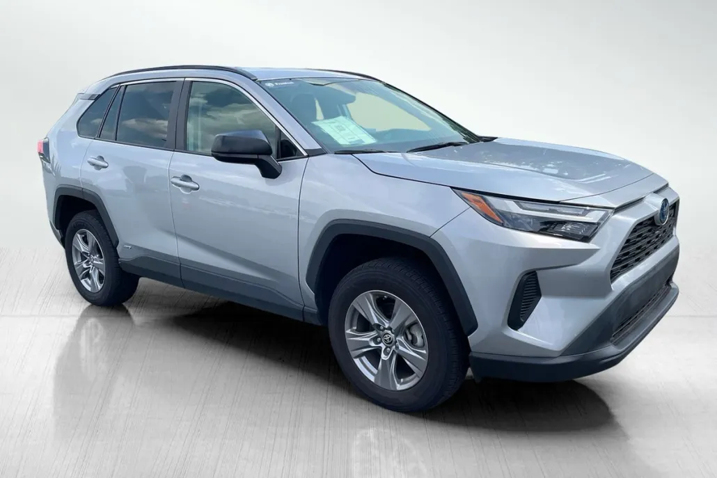 2024 Toyota RAV4 Hybrid LE photo 1