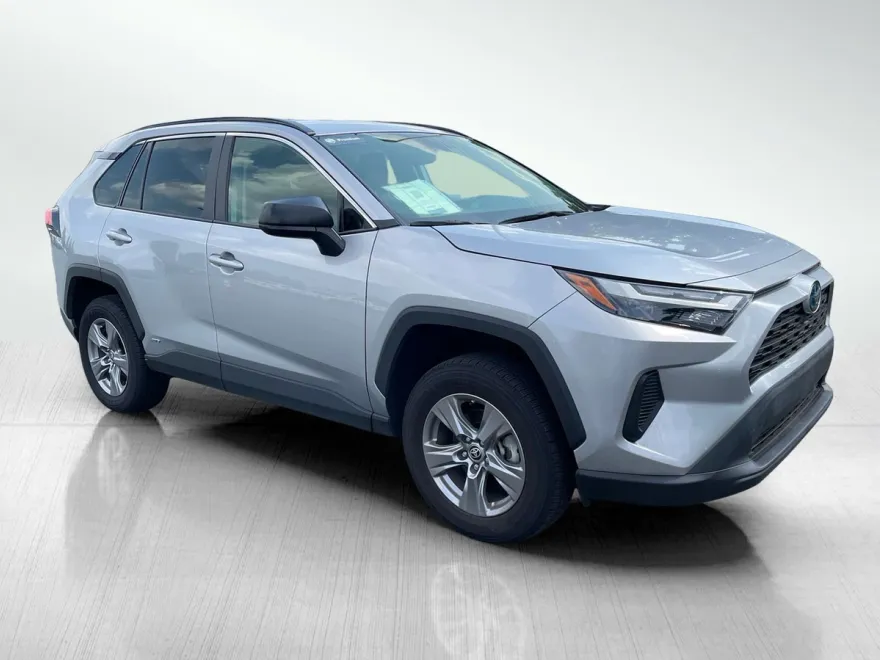 2024 Toyota RAV4 Hybrid LE photo 1