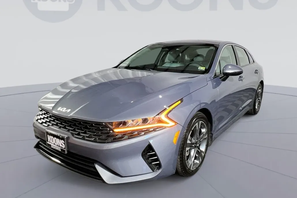 2022 Kia K5 EX photo 1
