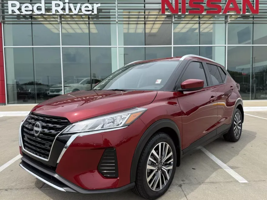 2023 Nissan Kicks SV photo 1