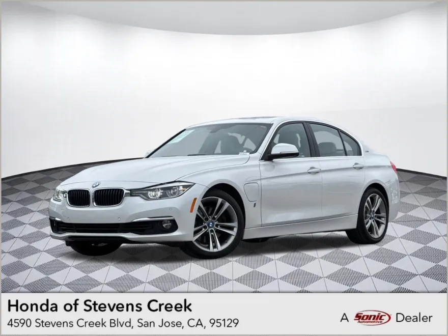 2017 Bmw 330e 3-Series photo 1