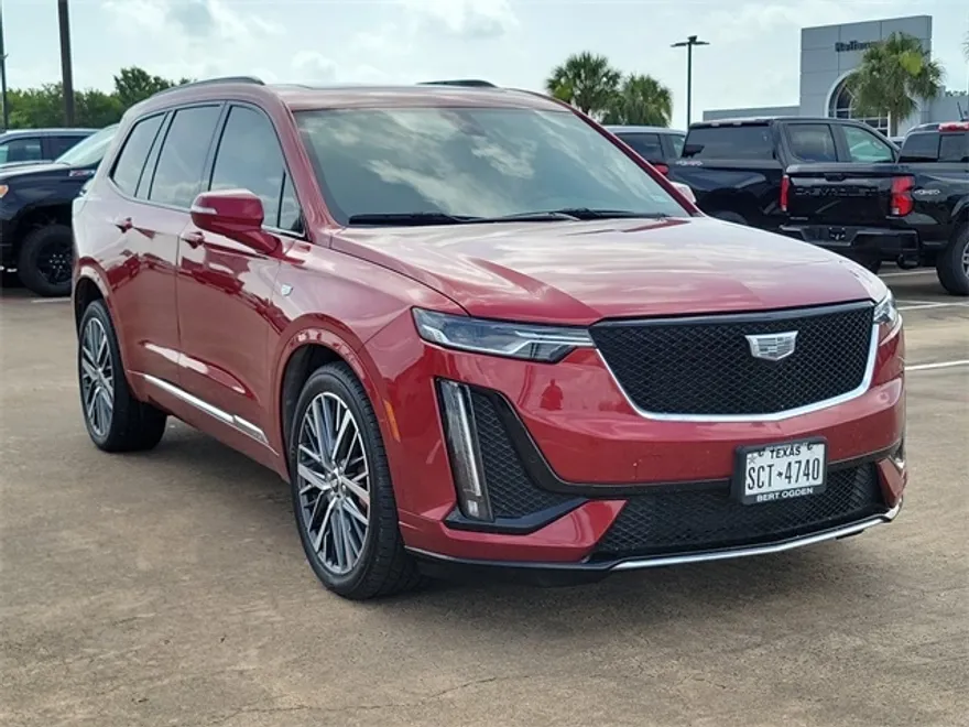 2022 Cadillac XT6 Sport photo 1