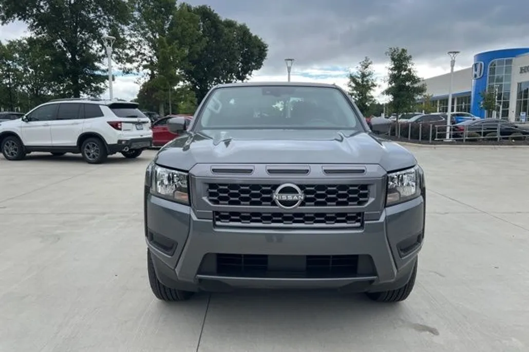 2025 Nissan Frontier SV photo 1