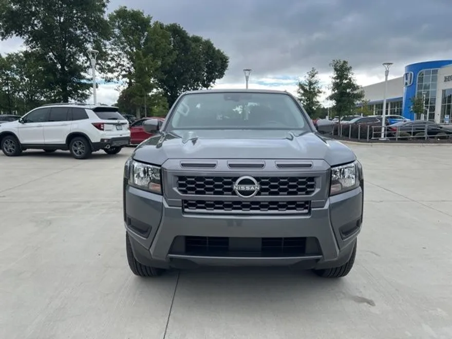2025 Nissan Frontier SV photo 1