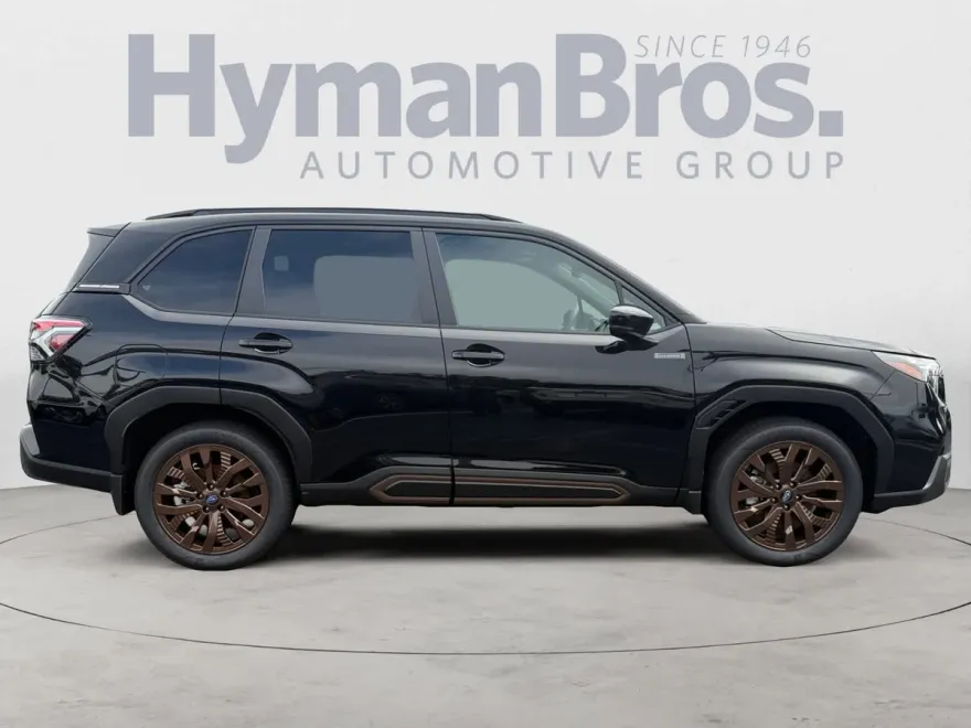 2025 Subaru Forester Sport photo 1