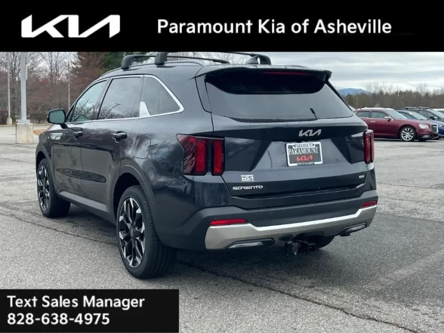 2025 Kia Sorento EX photo 1