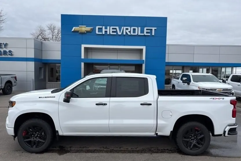 2025 Chevrolet Silverado 1500 RST photo 1