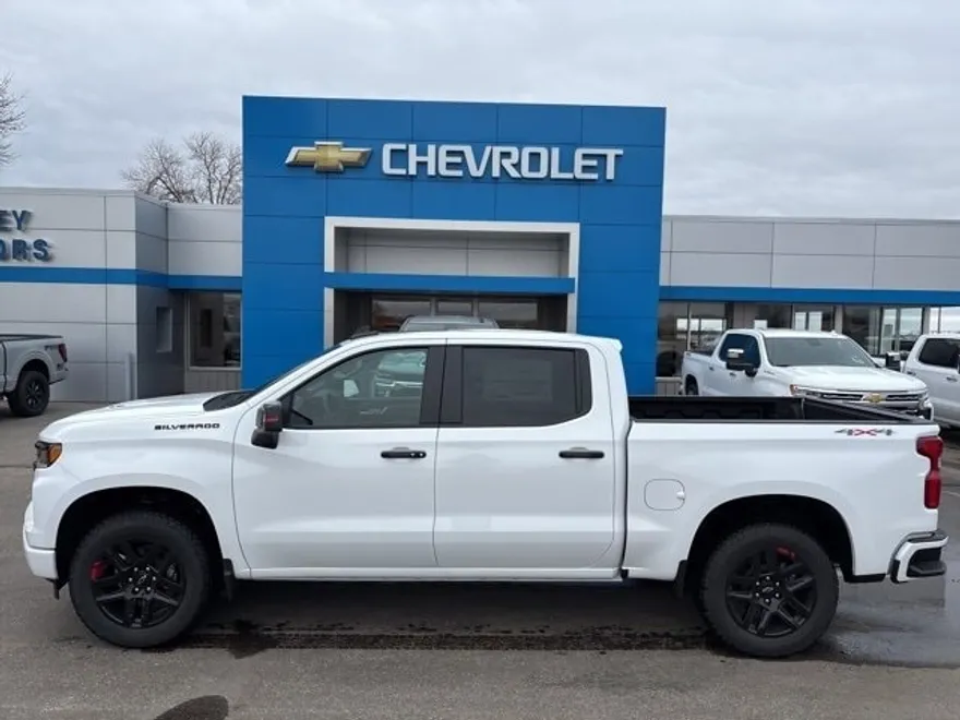 2025 Chevrolet Silverado 1500 RST photo 1