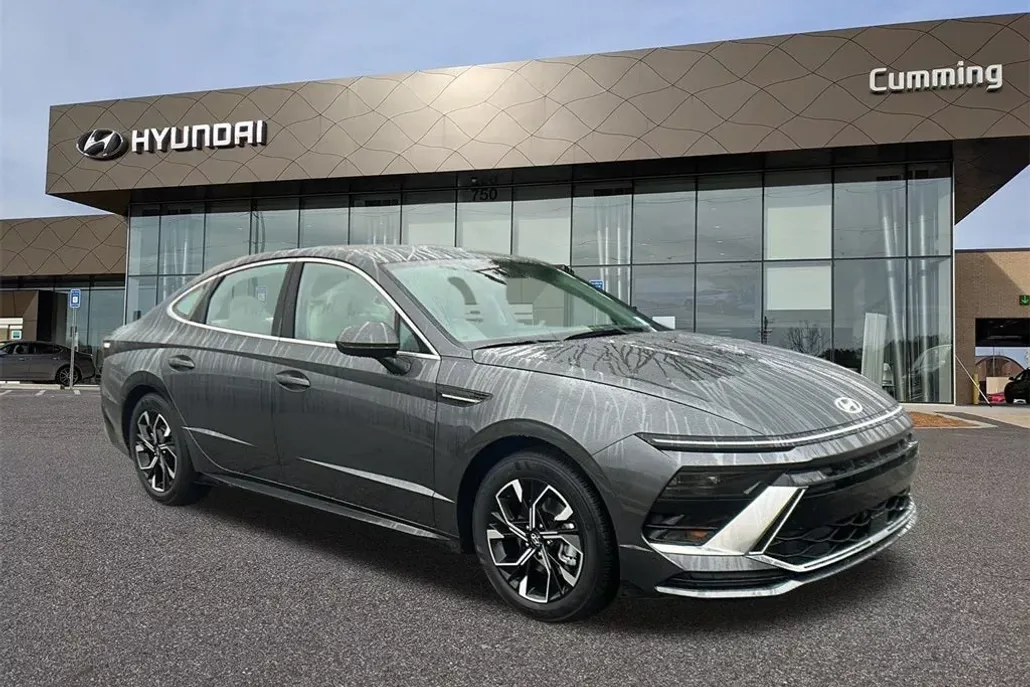 2025 Hyundai Sonata SEL photo 1