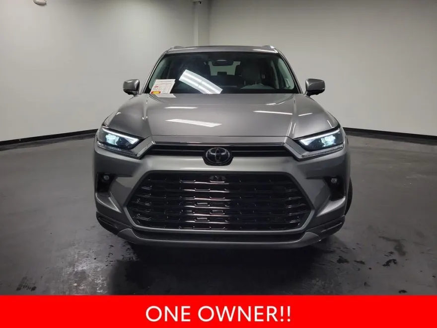 2025 Toyota Grand Highlander Limited photo 1