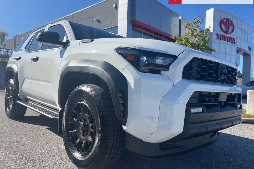 2025 Toyota 4Runner TRD Off-Road photo 1