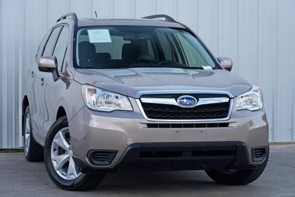 2015 Subaru Forester 2.5i Premium photo 1