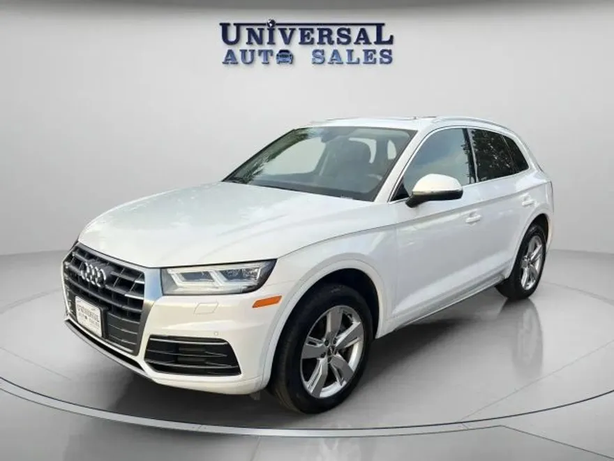 2018 Audi Q5 Premium Plus photo 1