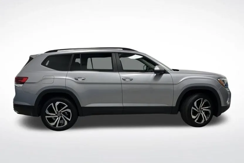 2024 Volkswagen Atlas SE Technology photo 1