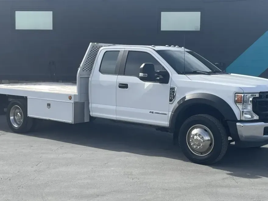 2022 Ford F-550 photo 1