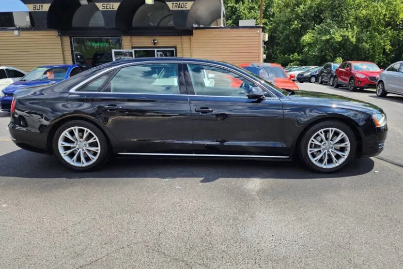 2014 Audi A8 L 3.0T Quattro photo 1