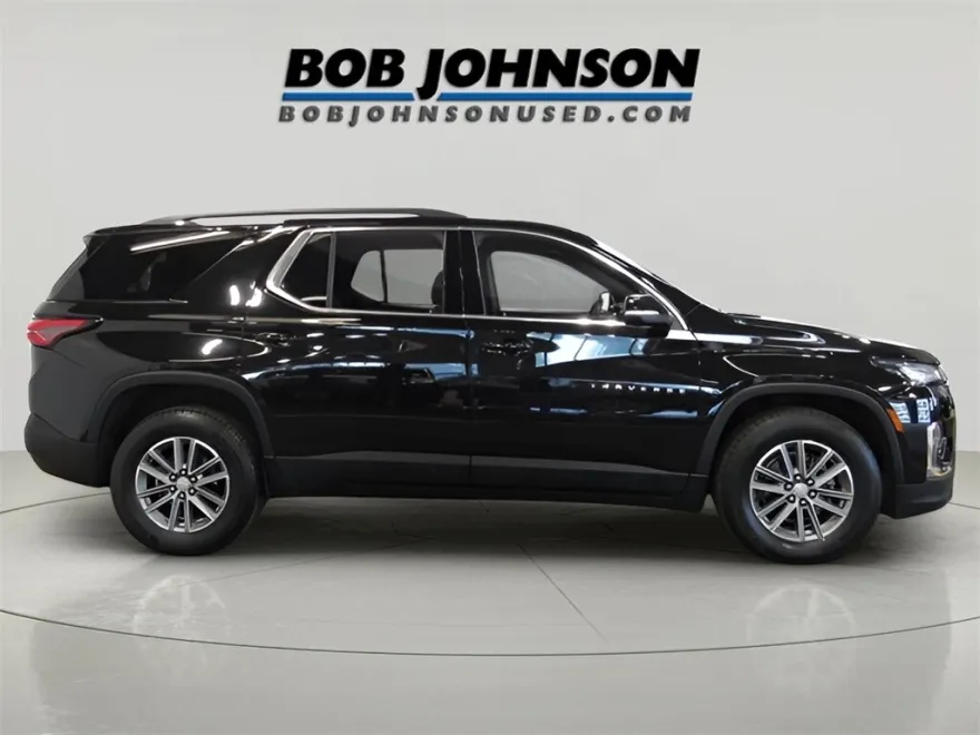 2023 Chevrolet Traverse 1LT photo 1