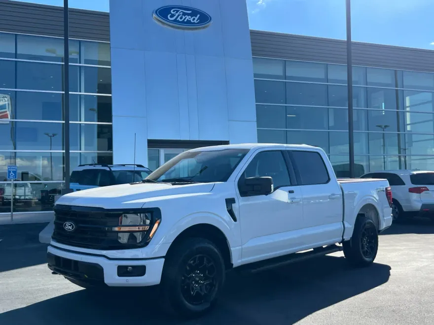 2025 Ford F-150 XLT photo 1