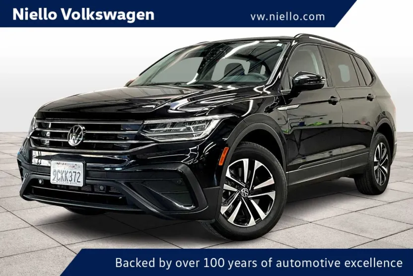 2022 Volkswagen Tiguan S photo 1
