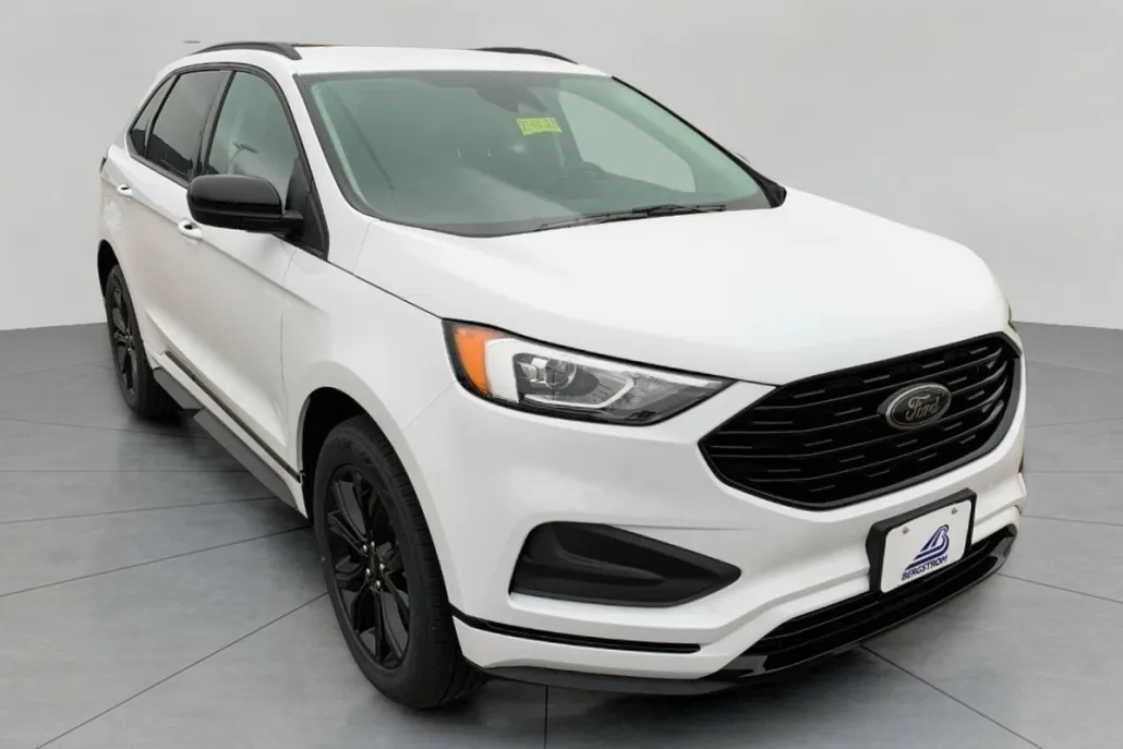 2024 Ford Edge SE photo 1