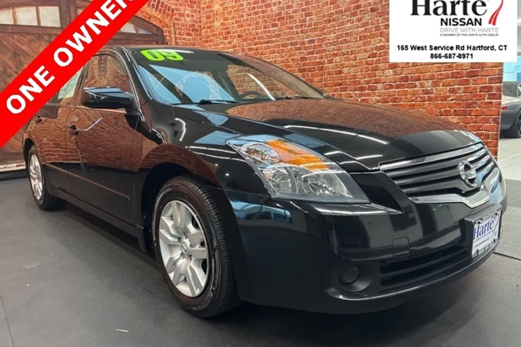2009 Nissan Altima 2.5 S photo 1