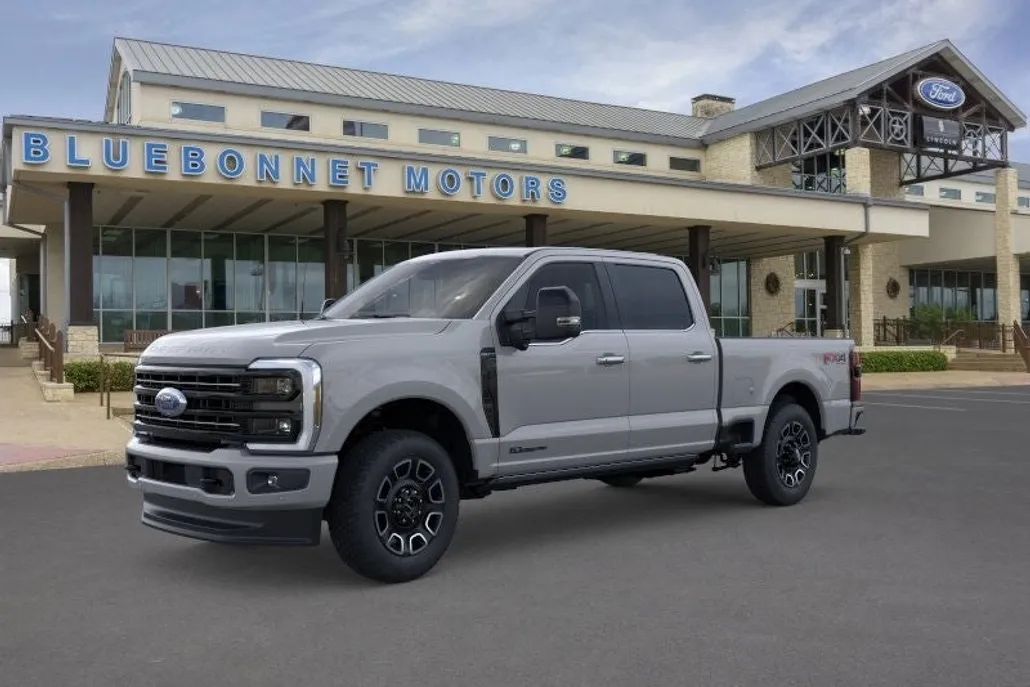 2025 Ford F-250 Platinum photo 1