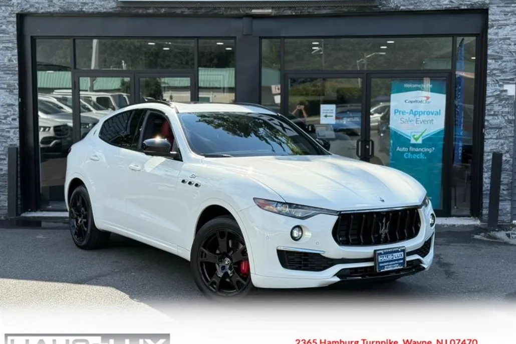 2022 Maserati Levante GT photo 1