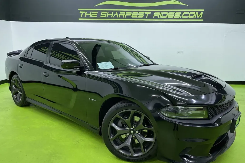2019 Dodge Charger R/T photo 1