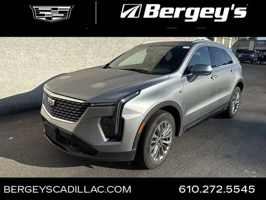 2025 Cadillac XT4 Premium Luxury photo 1