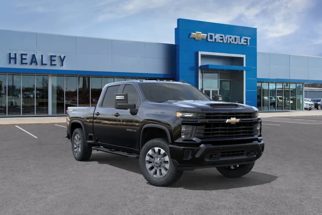 2026 Chevrolet Silverado 2500HD Custom photo 1