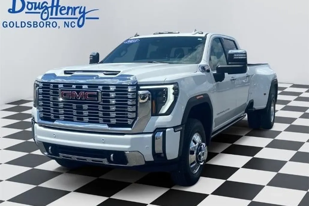 2024 Gmc Sierra 3500 HD Denali photo 1