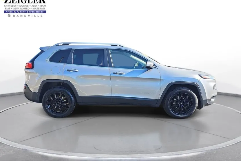 2015 Jeep Cherokee Limited photo 1