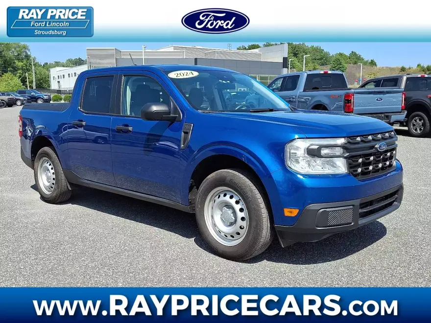 2024 Ford Maverick XL photo 1