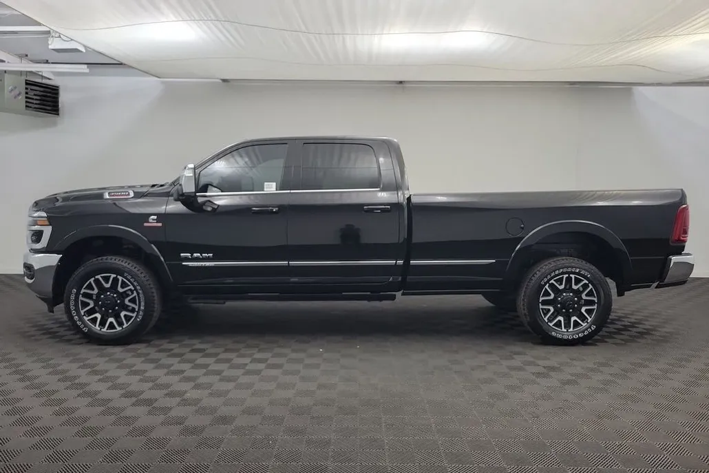 2025 Ram 3500 Limited photo 1