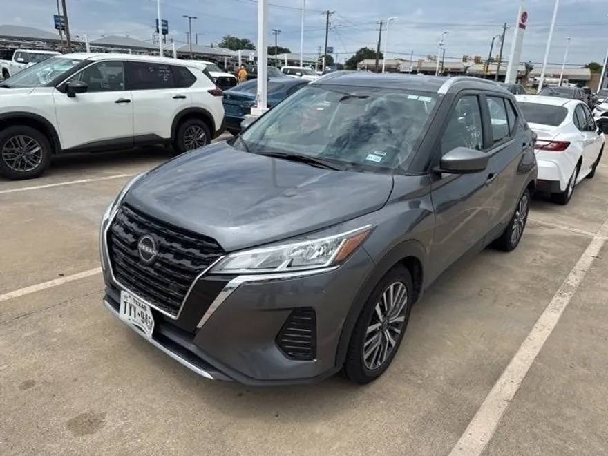 2024 Nissan Kicks SV photo 1