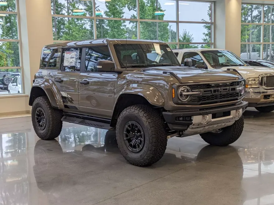 2025 Ford Bronco Raptor photo 1