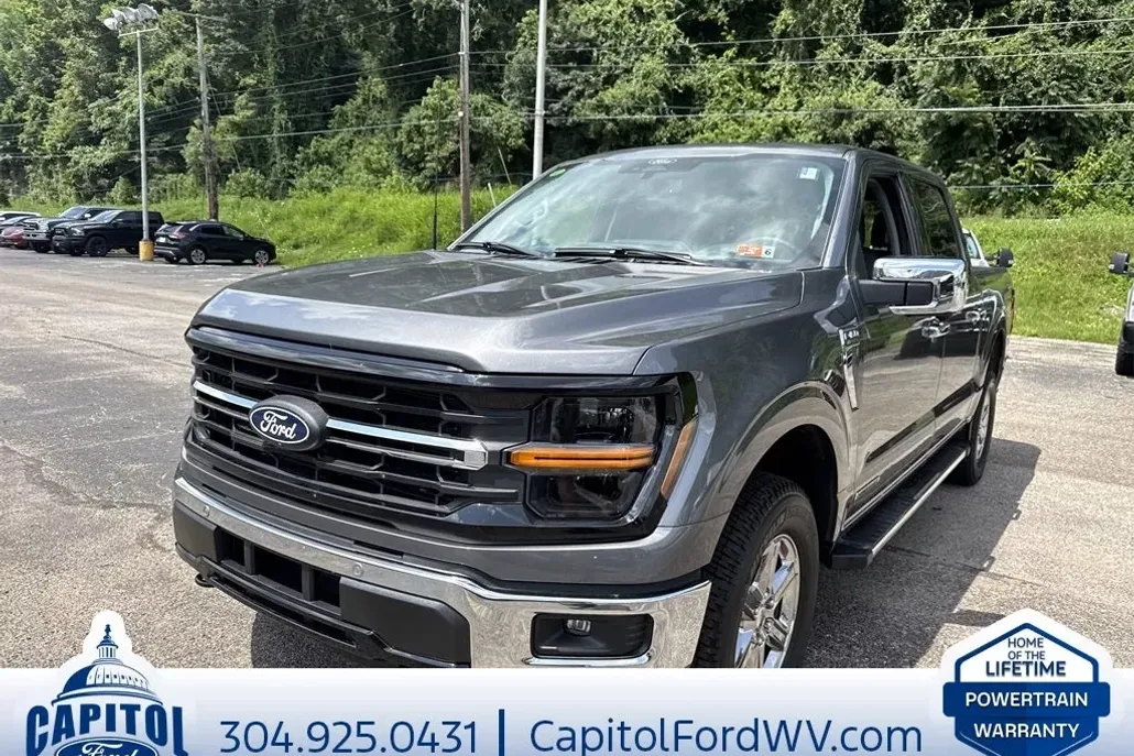 2025 Ford F-150 XLT photo 1