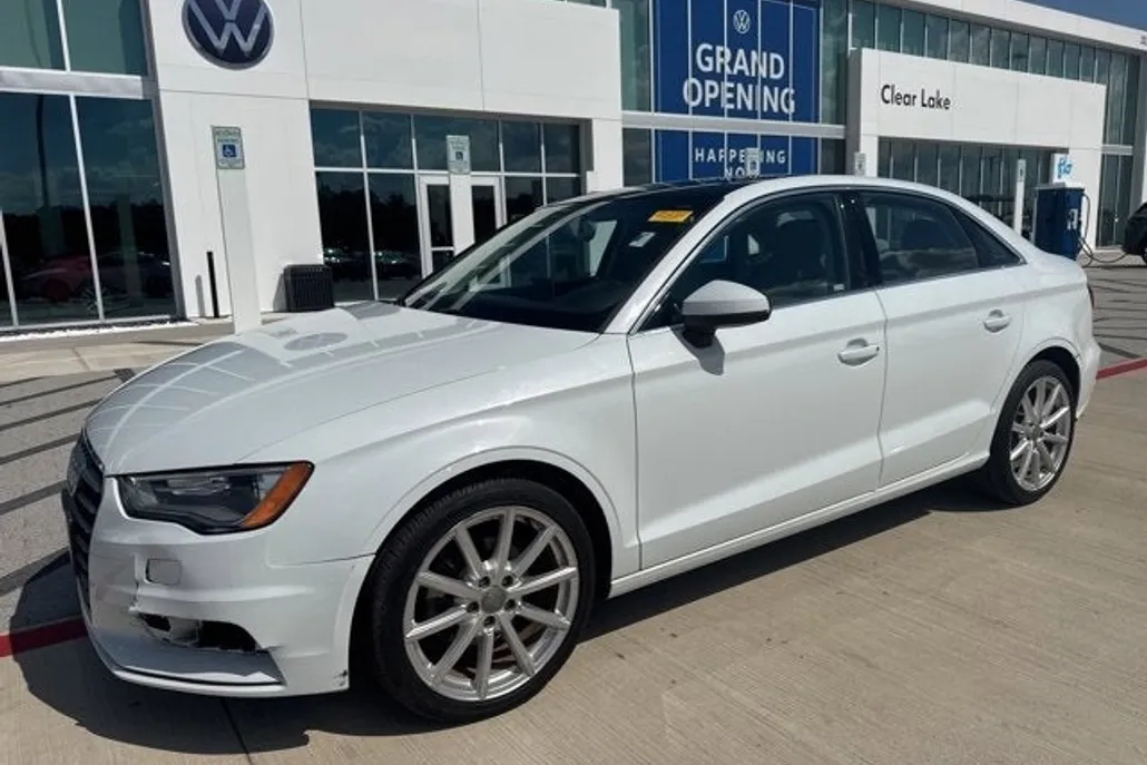 2015 Audi A3 2.0 TDI Premium Plus photo 1