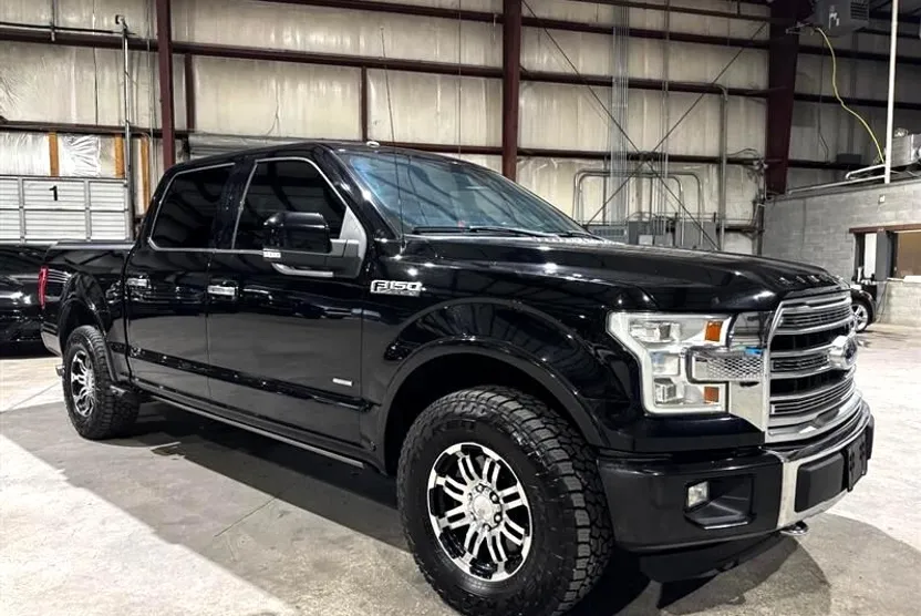 2016 Ford F-150 Lariat photo 1