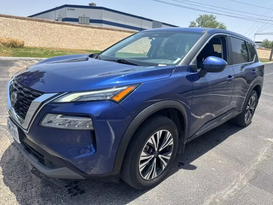 2023 Nissan Rogue SV photo 1