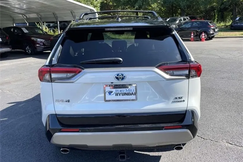 2023 Toyota RAV4 Hybrid XSE photo 1