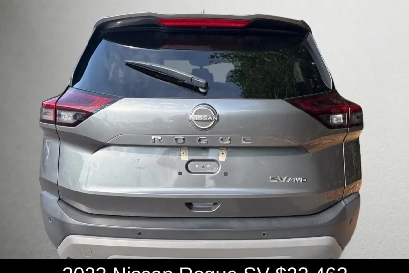 2023 Nissan Rogue SV photo 1